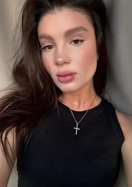 Я Диана, 21, из Белгорода, ищу знакомство для общения