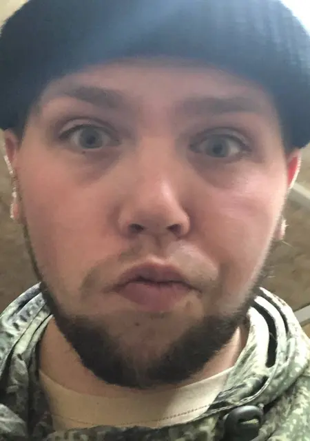 Я Никита, 20, из Москвы, ищу знакомства без обязательств