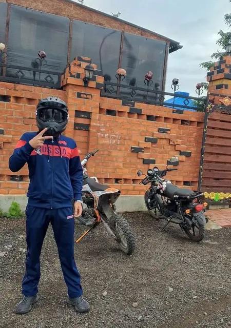 Иван Романович из Читы, мне 18, познакомлюсь для постоянных отношений