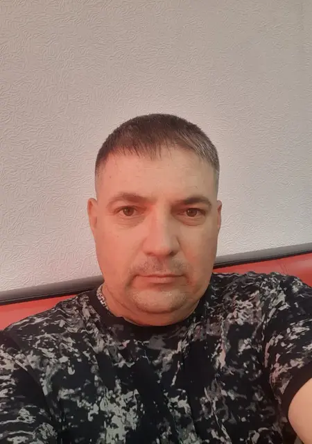 Константин из Юрги, мне 48, познакомлюсь на одну ночь