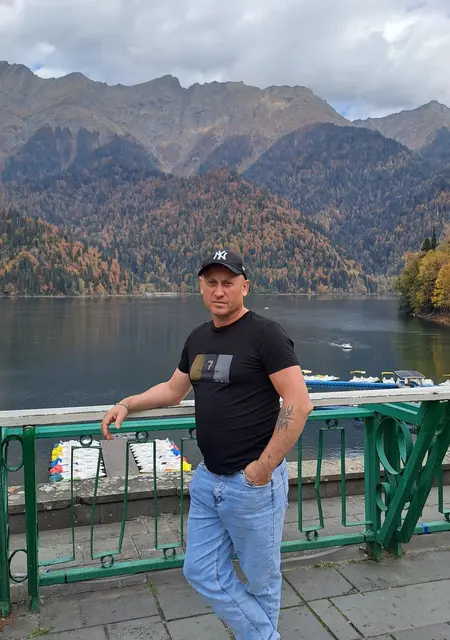 Игорь из Ростова-на-Дону, мне 46, познакомлюсь для приятного времяпровождения