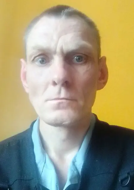 Я Александр, 43, из Пскова, ищу знакомство для постоянных отношений