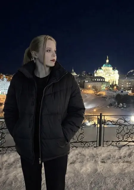 Я Алиса, 21, знакомлюсь для открытые отношения в Казани