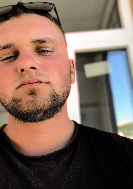 Я Кирилл, 24, знакомлюсь для общения в Белогорске