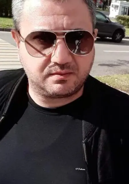 Я Arsen, 48, знакомлюсь на одну ночь в Реутове