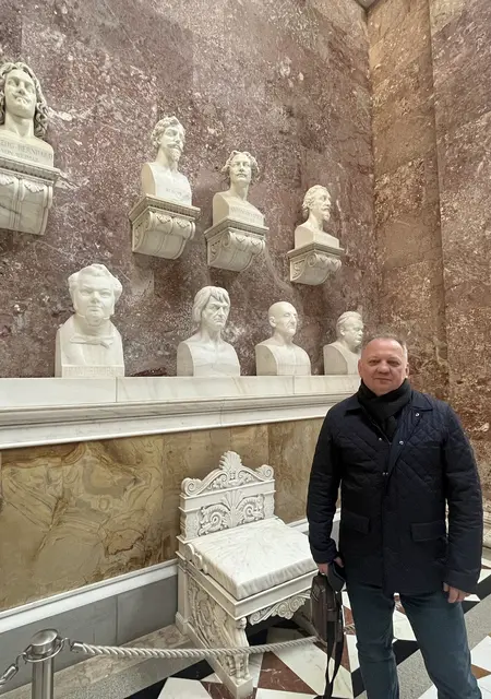 Михаил из Реутова, ищу на сайте вирта