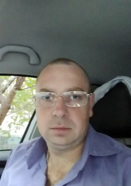 Я Леша, 40, знакомлюсь для постоянных отношений в Ростове-на-Дону