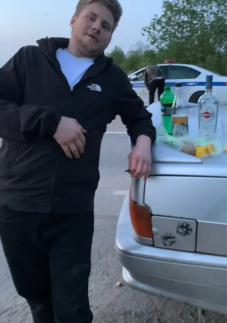 Сергей из Санкт-Петербурга, мне 21, познакомлюсь для открытые отношения