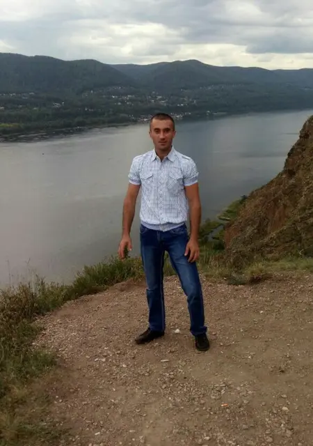 Роман из Норильска, мне 40, познакомлюсь на одну ночь