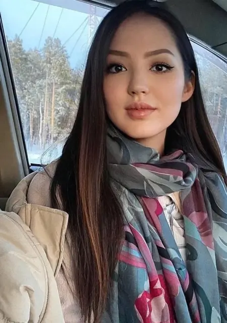 Арина из Черкесска, ищу на сайте общение