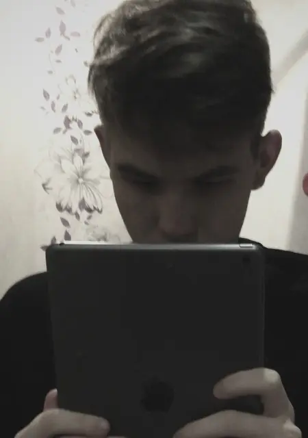 Aezakmi из Йошкар-Олы, мне 19, познакомлюсь для общения