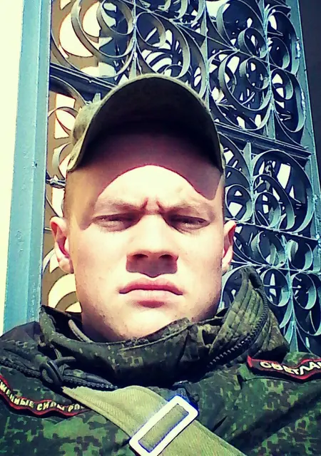 Я Виталий, 31, знакомлюсь на одну ночь в Мурино