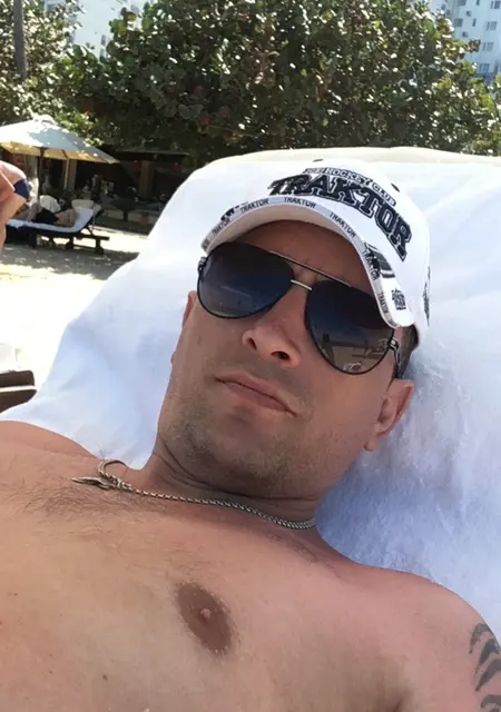 Quentaro из Екатеринбурга, ищу на сайте дружбу
