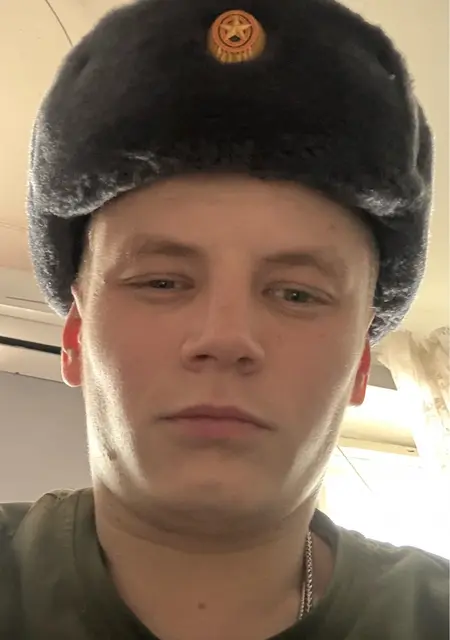 Николай из Темрюка, мне 20, познакомлюсь без обязательств