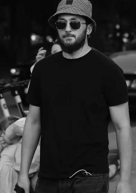 Я Ахмед, 35, из Избербаша, ищу знакомство для дружбы