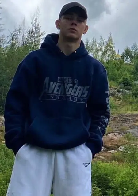 Даня из Петрозаводска, ищу на сайте знакомства на одну ночь