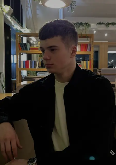 Илья из Москвы, ищу на сайте знакомства на одну ночь