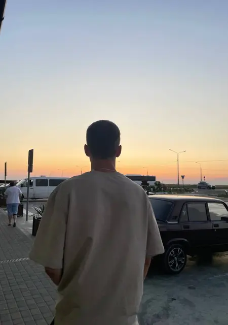 Кирилл из Калязина, мне 22, познакомлюсь для совместных путешествий