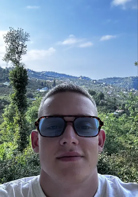 Emir из Выксы, ищу на сайте знакомства на одну ночь