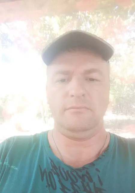 Николай из Старого Оскола, мне 42, познакомлюсь на одну ночь