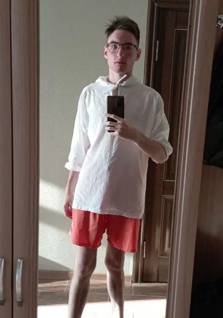 Я Арсений, 18, из Владимира, ищу знакомство для постоянных отношений