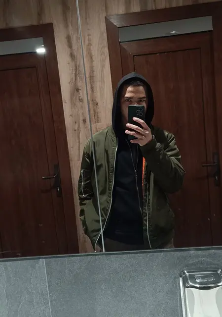 Я Moon, 19, из Коломны, ищу знакомства на одну ночь