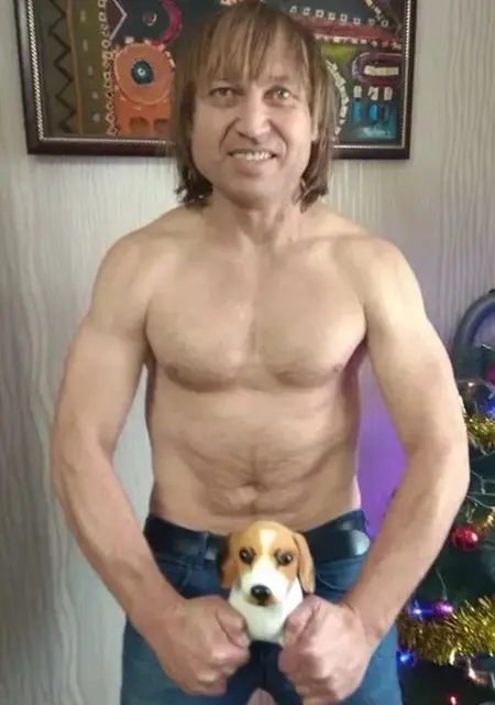 Я Анатолий, 20, знакомлюсь без обязательств в Абакане