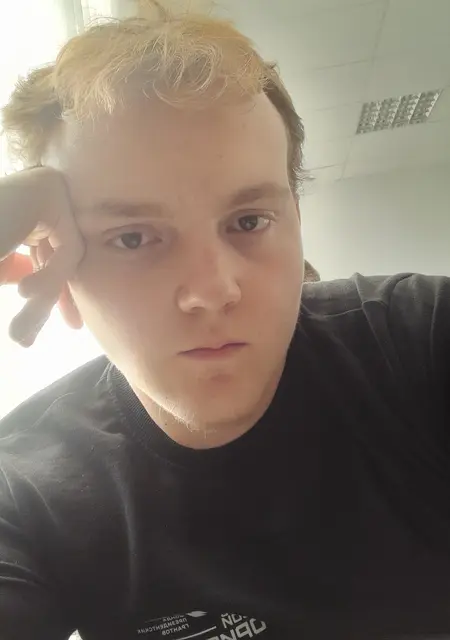 Я Вадим, 19, знакомлюсь без обязательств в Магнитогорске