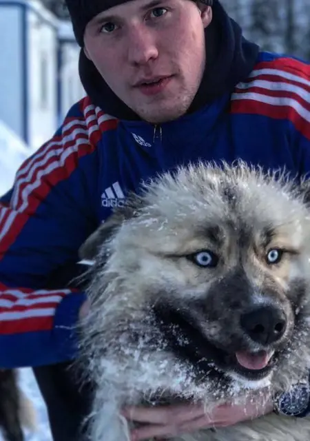 Макс из Орска, мне 27, познакомлюсь для общения