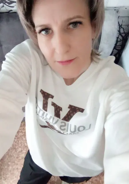 Елена из Самары, ищу на сайте приятное времяпровождение