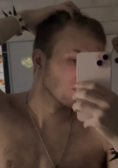 Александр из Самары, мне 20, познакомлюсь для открытые отношения