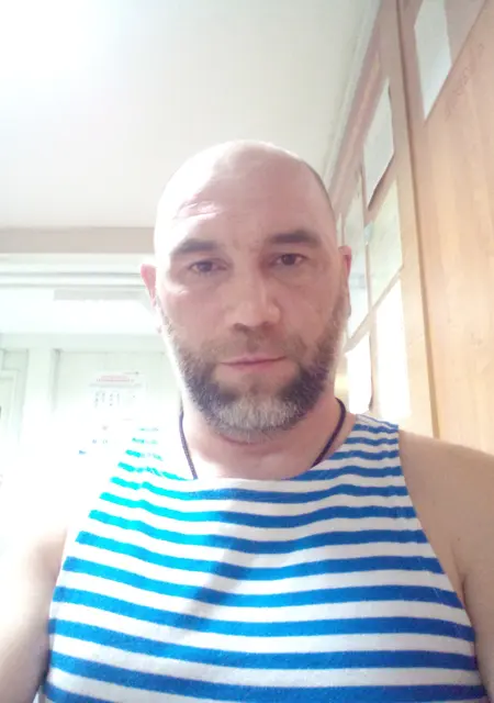 Руслан из Омска, ищу на сайте знакомства без обязательств