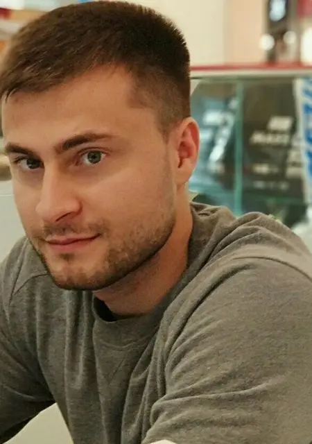 Я Артем, 31, знакомлюсь без обязательств в Арсеньеве