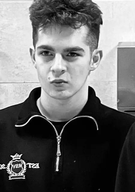 Я Sergei, 19, знакомлюсь без обязательств в Ивантеевке