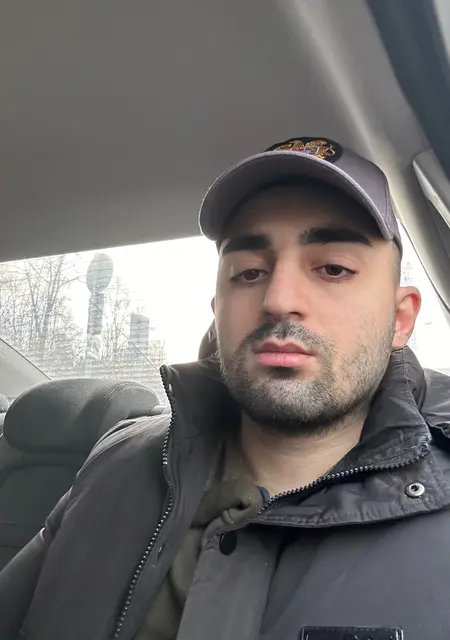 Эрик из Одинцова, мне 26, познакомлюсь на одну ночь