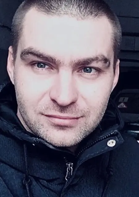 Я Игорь, 39, знакомлюсь для вирта в Воронеже