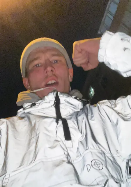 Иван из Ангарска, ищу на сайте знакомства на одну ночь