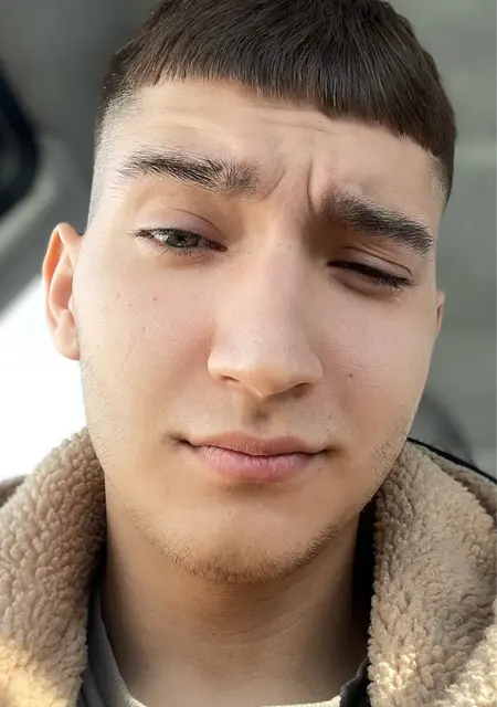 Я Саша, 20, знакомлюсь для общения в Сортавале