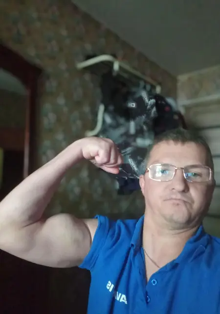 Лизун из Химок, мне 53, познакомлюсь без обязательств