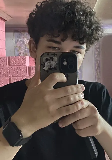 Дмитрий из Йошкар-Олы, мне 19, познакомлюсь на одну ночь