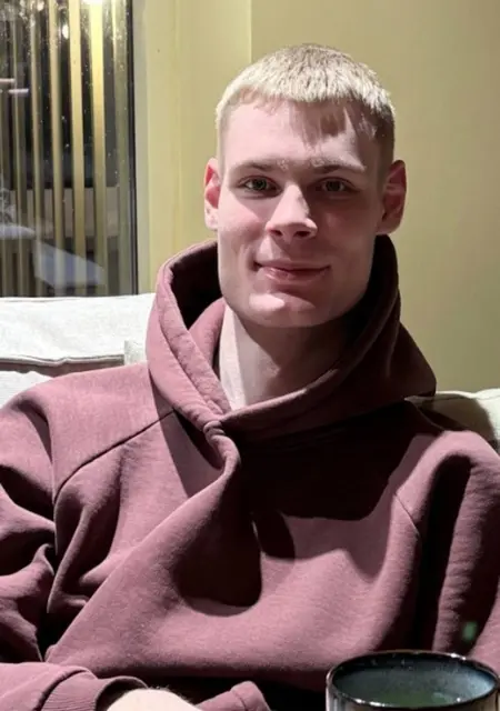 Vladislav из Нижнего Новгорода, мне 21, познакомлюсь на одну ночь