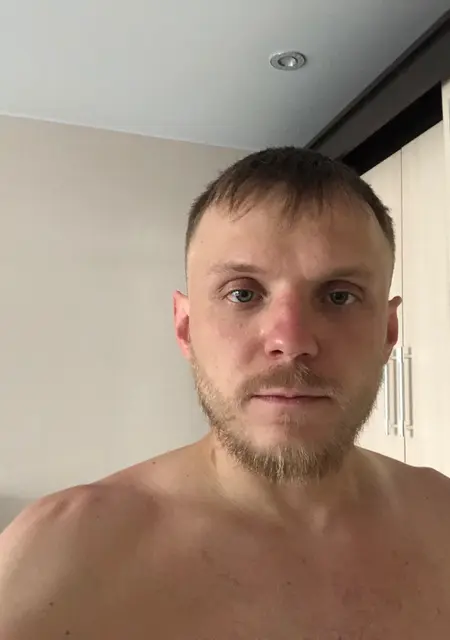 Я Александр, 33, из Троицка, ищу знакомства на одну ночь