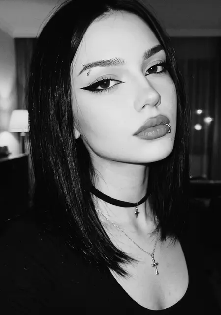 Я Diana, 24, из Екатеринбурга, ищу знакомство для открытые отношения