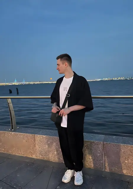Я Руслан, 22, знакомлюсь для приятного времяпровождения в Пскове