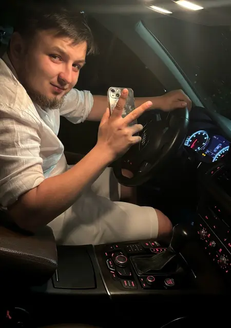 Я Сергей, 24, из Орска, ищу знакомства без обязательств