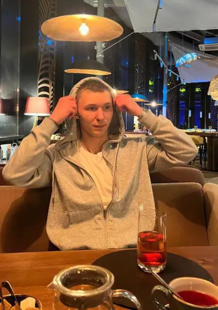 Я Влад, 19, знакомлюсь для общения в Волгограде