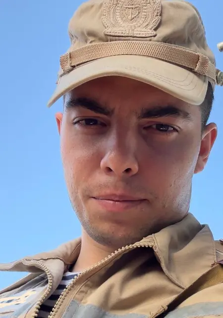 Александр из Балакова, мне 22, познакомлюсь на одну ночь