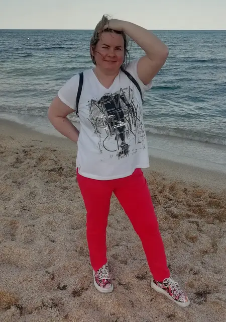 Я Надин, 40, знакомлюсь для приятного времяпровождения в Пушкине