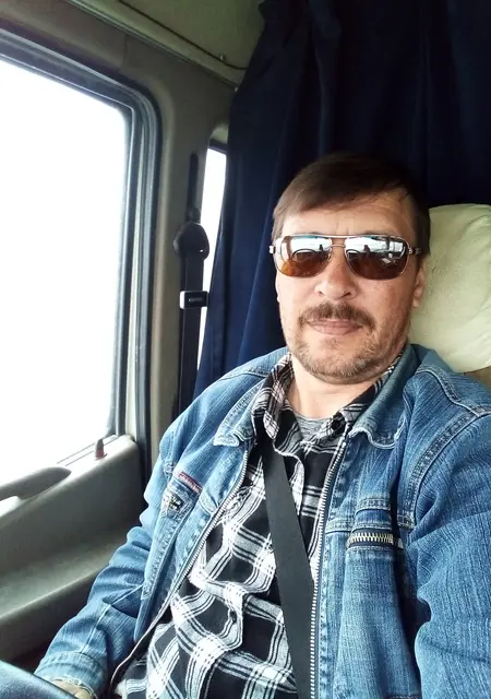 Савелий из Южно-Сахалинска, мне 57, познакомлюсь на одну ночь