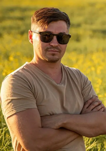 Дмитрий из Ижевска, ищу на сайте знакомства на одну ночь